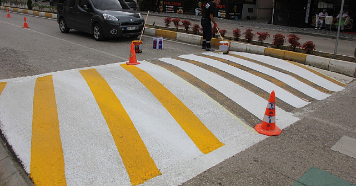 Yaya Geçitleri ve Hız Kesiciler