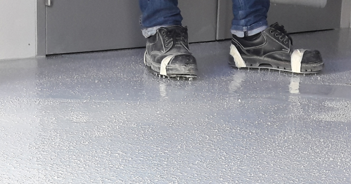 Kaymaz Zemin Boyası Nedir? Hangi Alanlarda Kullanılır?