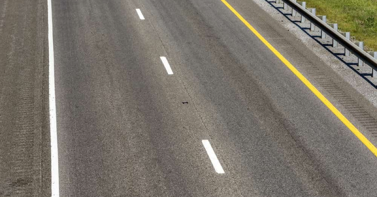 Yol çizgisi ne anlama gelir?